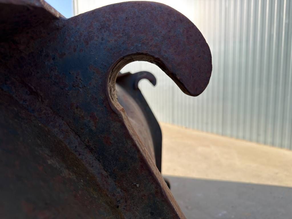 Volvo ISO L45 / L50 / Caterpillar 918