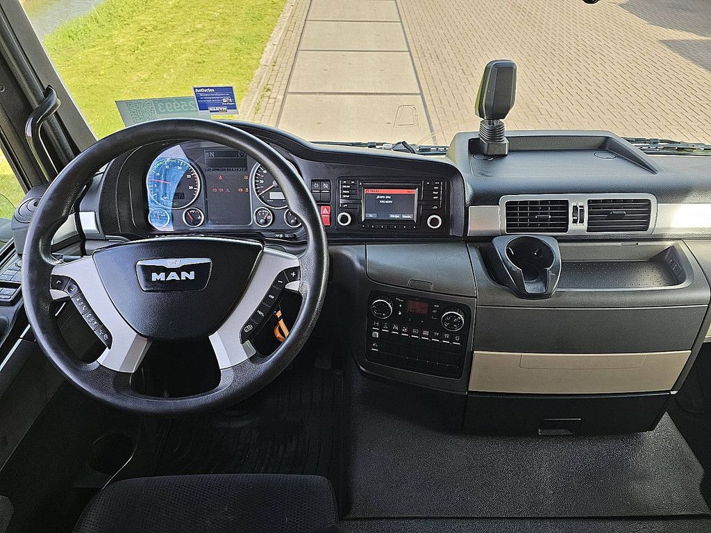 M.A.N. 26.400 TGS lx 6x2 german truck