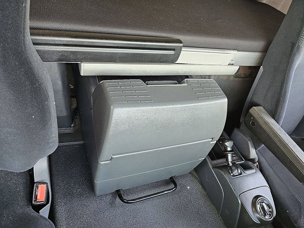 M.A.N. 26.400 TGS lx 6x2 german truck