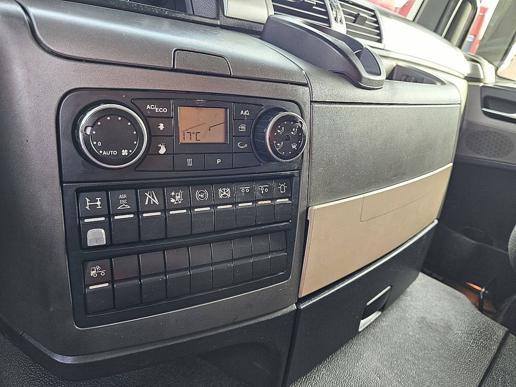 M.A.N. 26.400 TGS lx 6x2 german truck