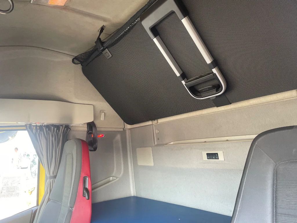 Volvo FH 460 Container carrier twistlock / Palfinger PK 27001 EH