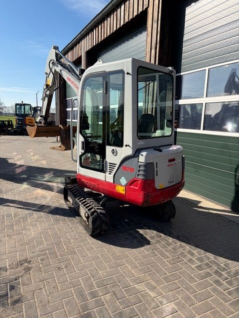 Takeuchi TB219