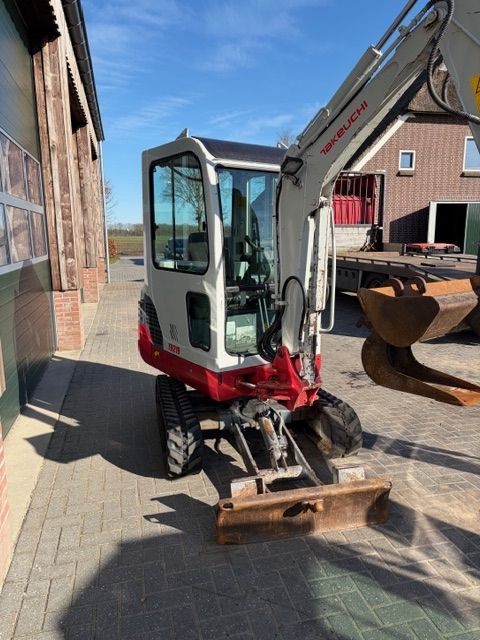 Takeuchi TB219