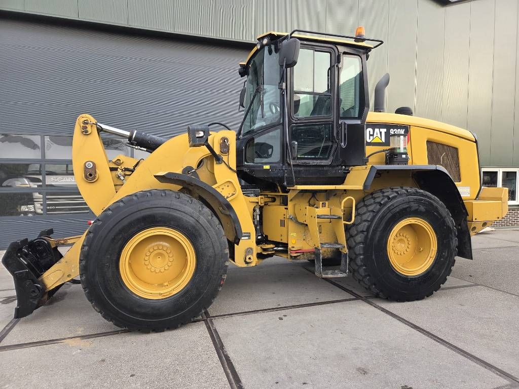 CAT 930 K