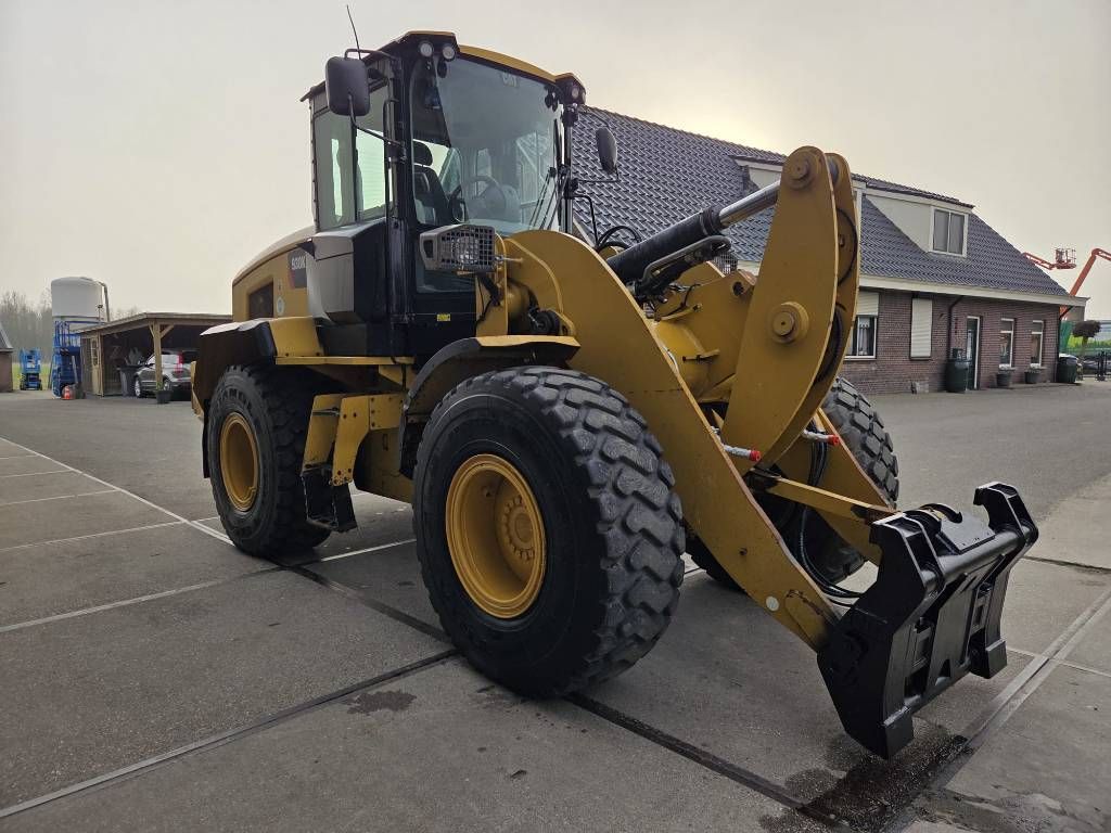 CAT 930 K