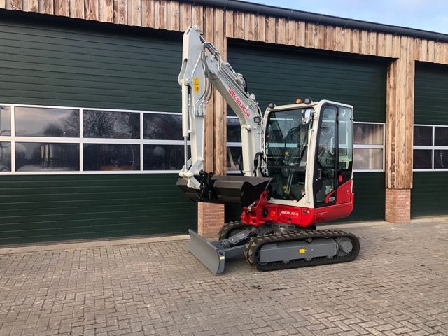 Takeuchi TB230 slo-sorteer