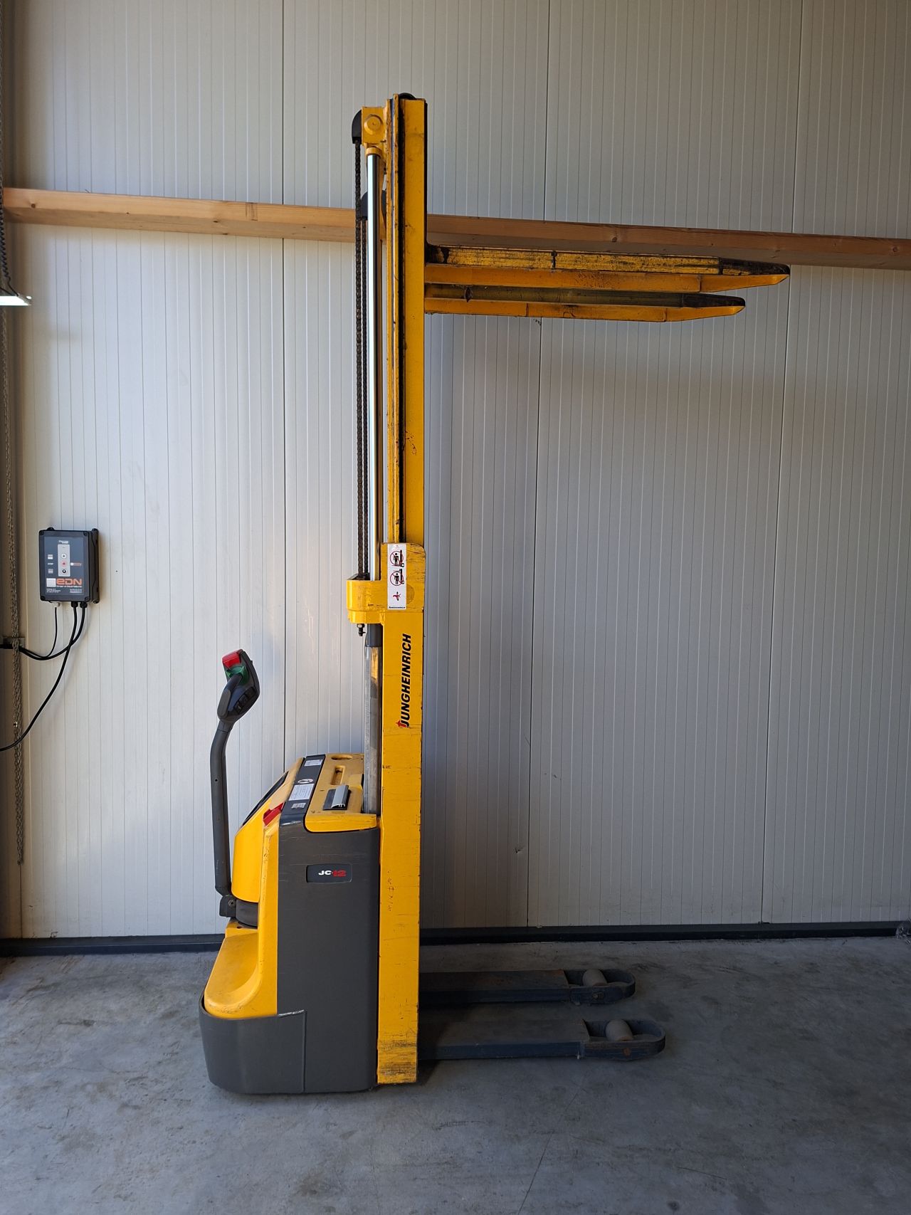 Jungheinrich EJC 12 hefhoogte 2.5 meter 1200 kg