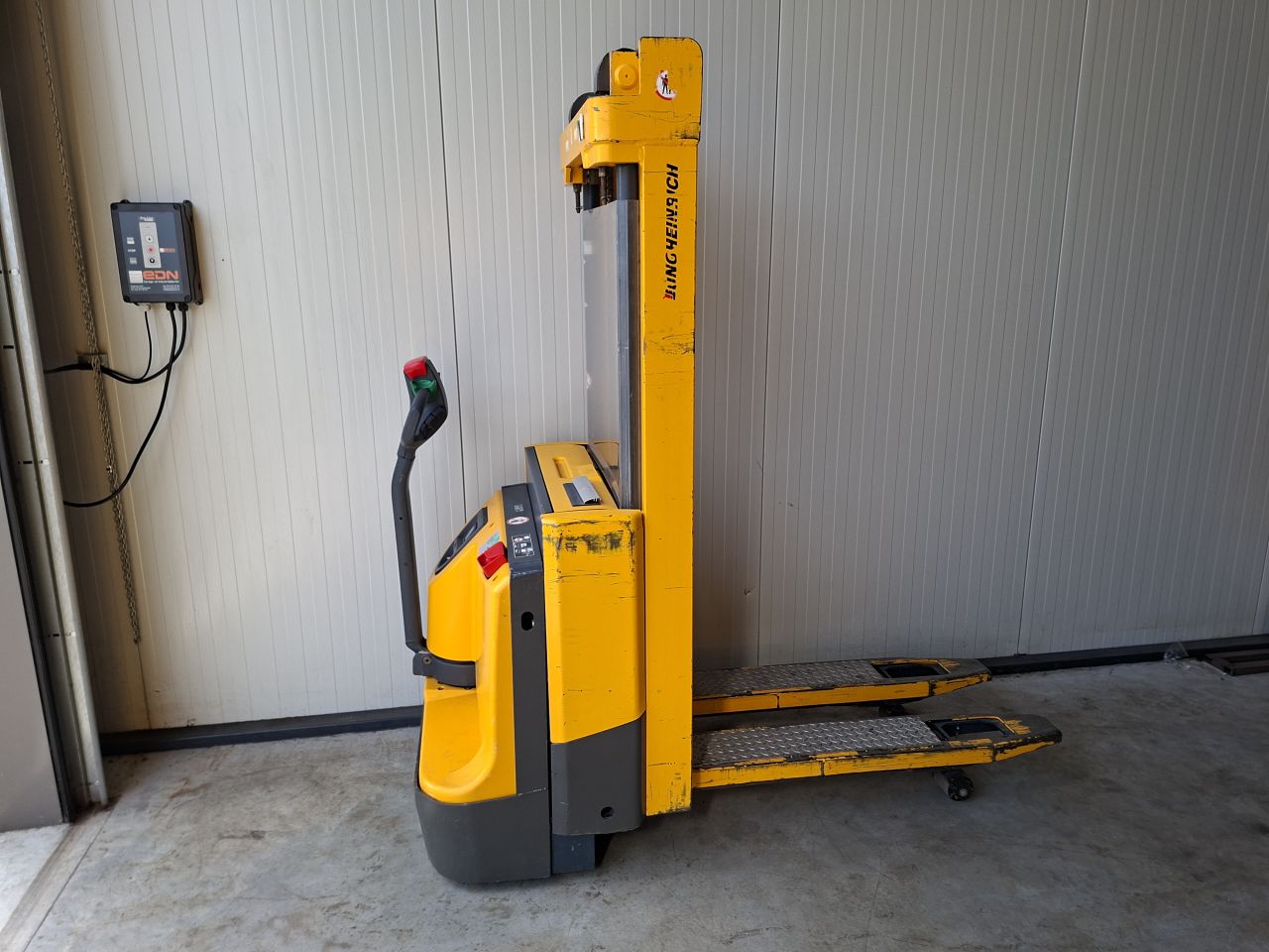 Jungheinrich ejc-z 14 1400 kg 2.9 meter initiele heffing