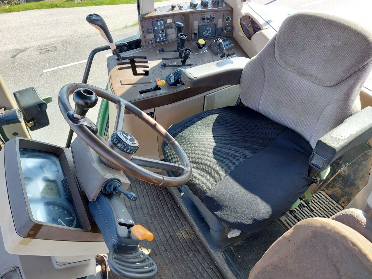 John Deere 6910 Power Quad