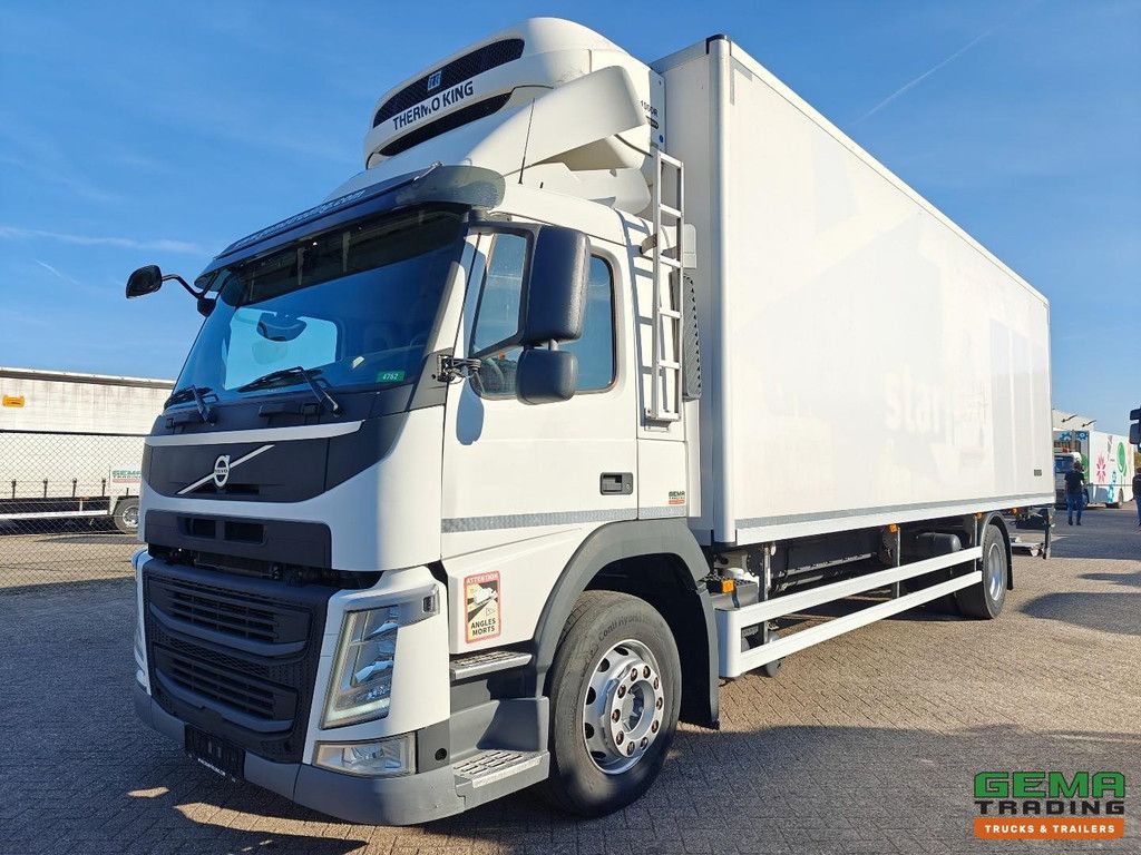 Volvo FM330 4x2 DayCab Euro6D - Refrigerator/Freezer Box 8.4m + Thermo King T-1000R Dual Evaporator + Tailgate 2000KG - SmartTacho V2