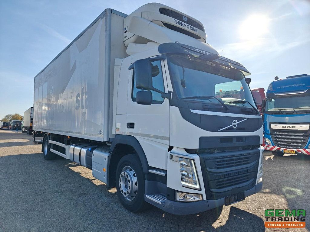 Volvo FM330 4x2 DayCab Euro6D - Refrigerator/Freezer Box 8.4m + Thermo King T-1000R Dual Evaporator + Tailgate 2000KG - SmartTacho V2