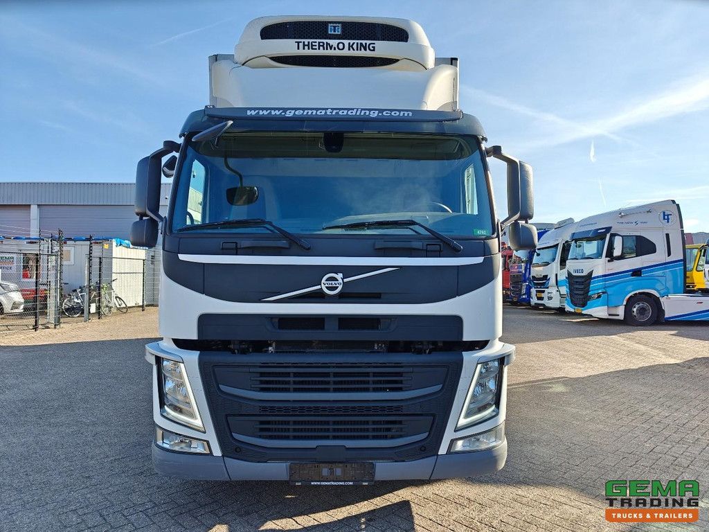 Volvo FM330 4x2 DayCab Euro6D - Refrigerator/Freezer Box 8.4m + Thermo King T-1000R Dual Evaporator + Tailgate 2000KG - SmartTacho V2