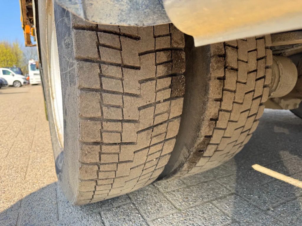 Mercedes-Benz Atego 1218 **FULL STEEL SUSPENSION-MANUAL GEARBOX**