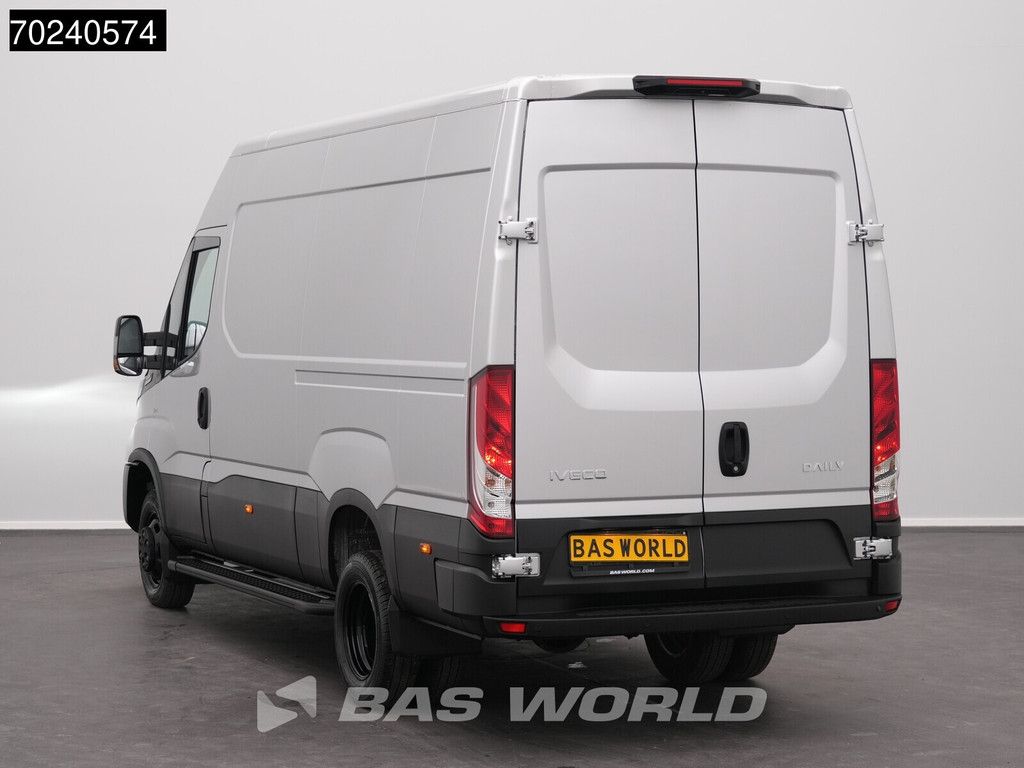 Iveco Daily 35C18 BPM VRIJ! 3.0L Black Edition Automaat 180PK L2H2 Dubbellucht 3,5t Trekgewicht ACC LED Navi Camera Parkeersensoren Euro6 L2 12m3 Klima