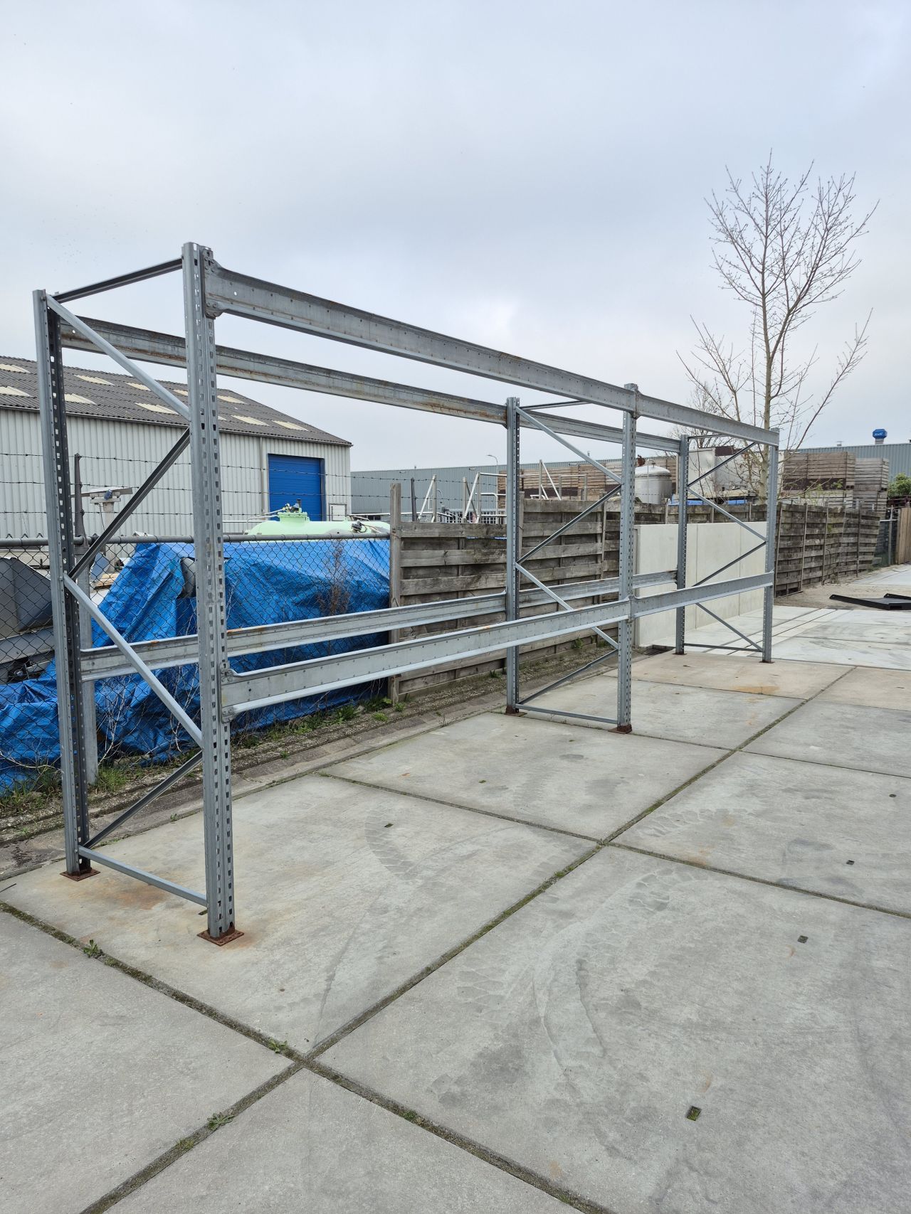 Gegalvaniseerde stelling 7.20 x 2.45 x 1.10m