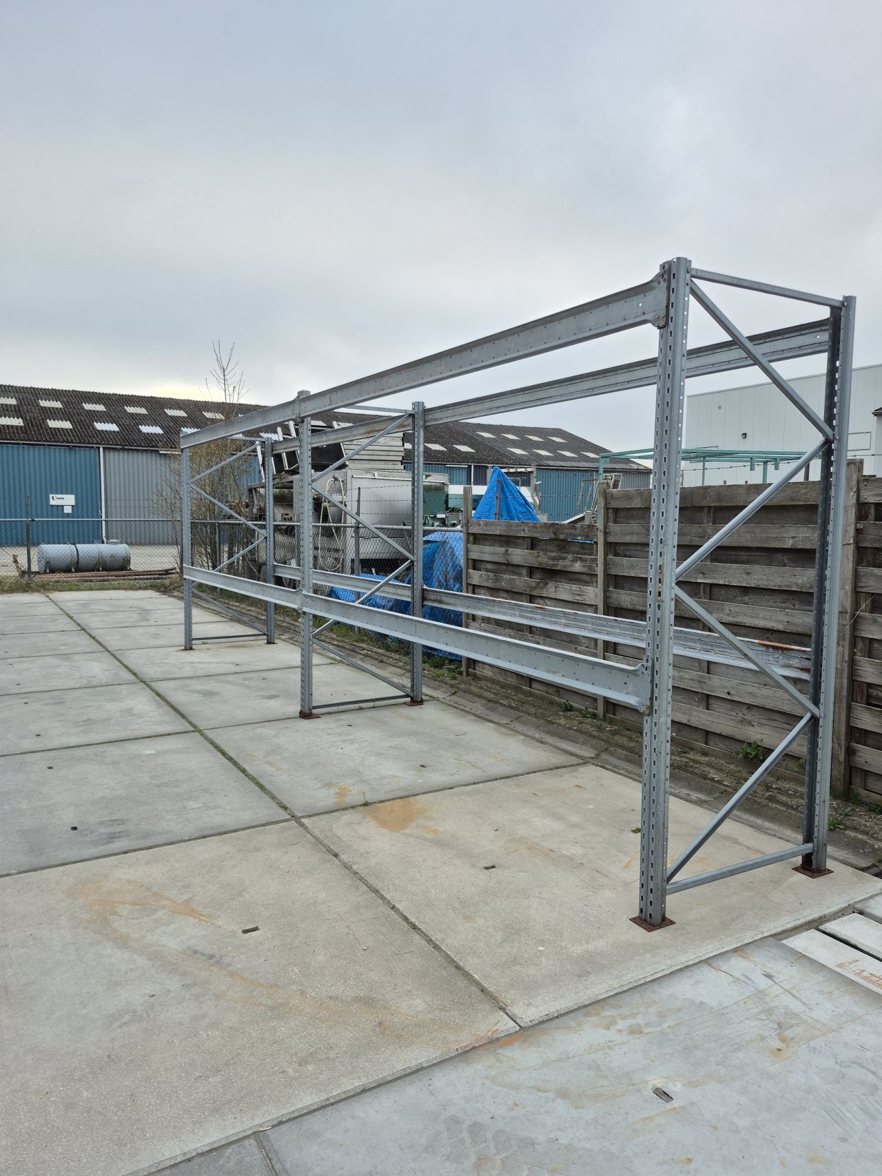 Gegalvaniseerde stelling 7.20 x 2.45 x 1.10m