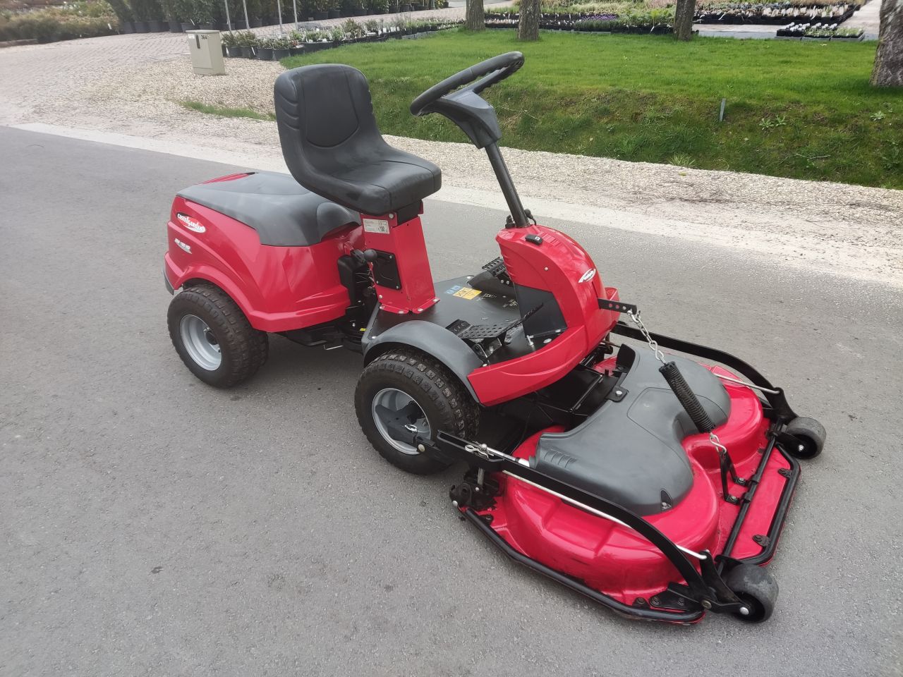 CASTELGARDEN zitmaaier (type XK4 160HD, B&S, 4WD, 105 cm.)