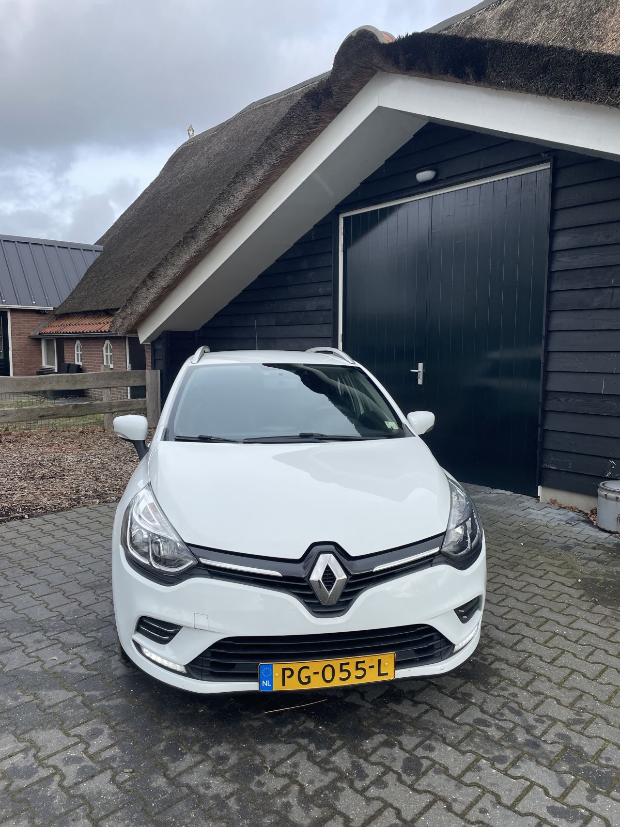 Te koop: Renault Clio Bouwjaar 2017, 187700 kilometer