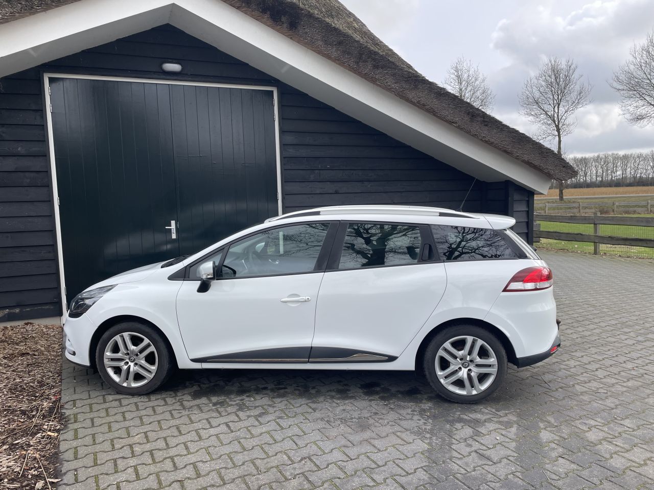 Te koop: Renault Clio Bouwjaar 2017, 187700 kilometer