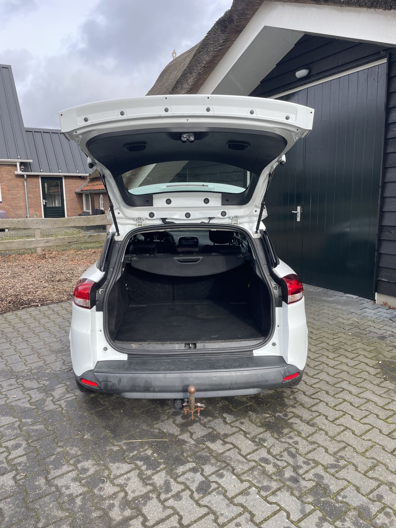 Te koop: Renault Clio Bouwjaar 2017, 187700 kilometer