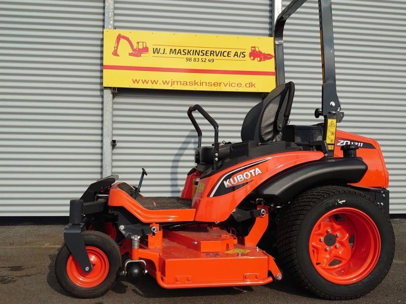 Kubota ZD1211R-60 Zero Turn