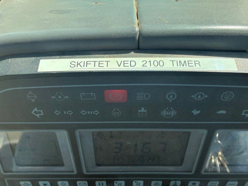 New Holland 8340 SLE SLE frontlift