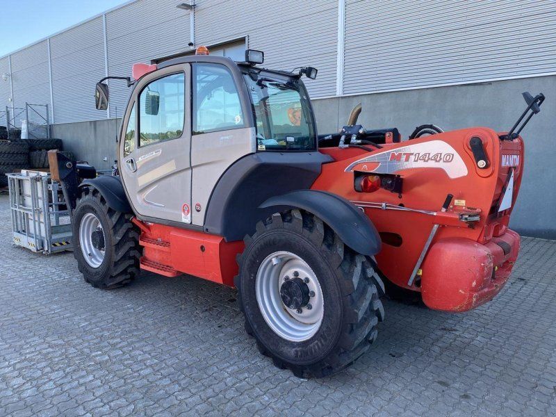Manitou MT1440A ST3B