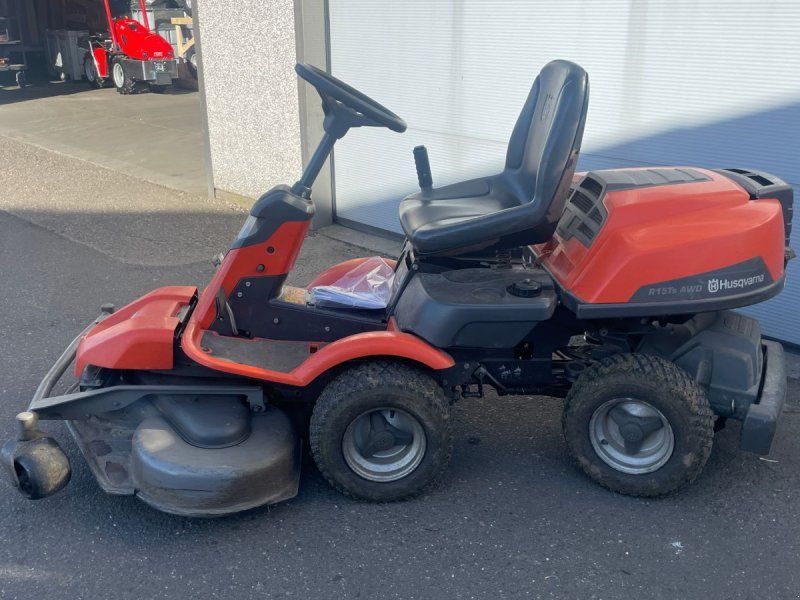 Husqvarna R15Ts AWD