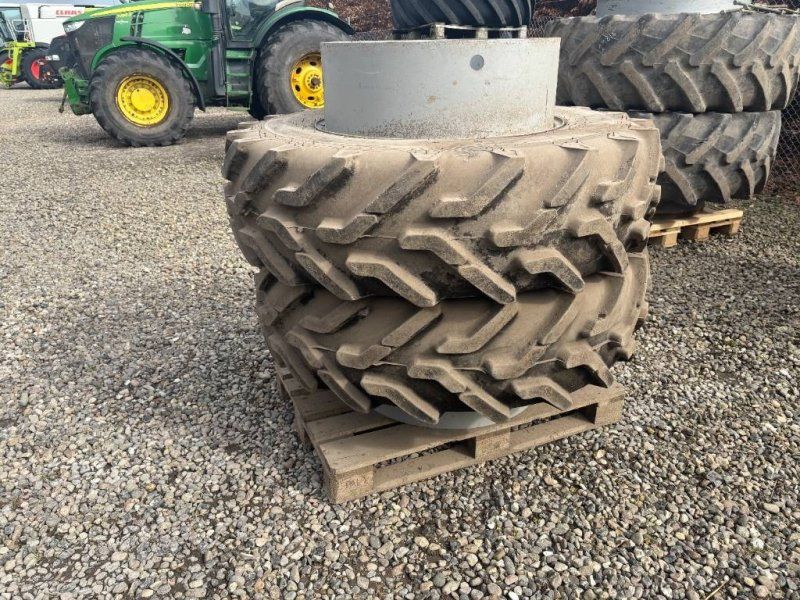 Tvillinghjul  16.9R30 Med låse