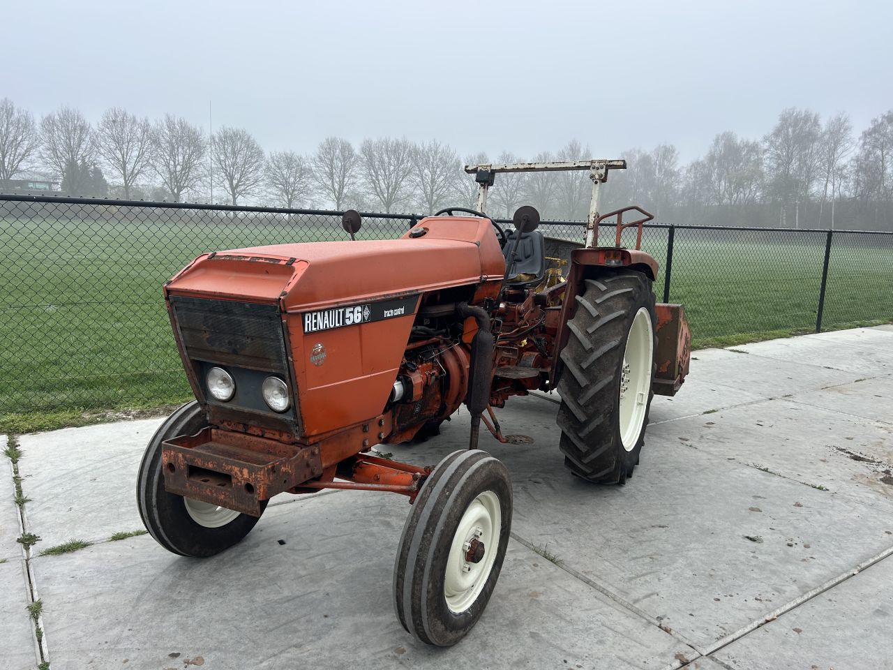 Renault 56