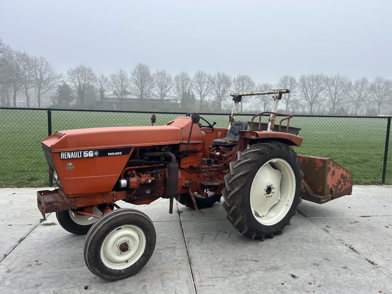 Renault 56