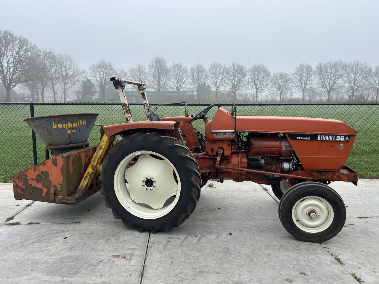 Renault 56