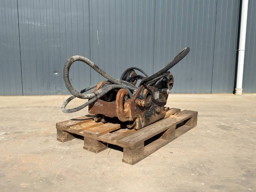 OilQuick OQ65 - M318D / M320F / M322D / 320D / 320E / 323D