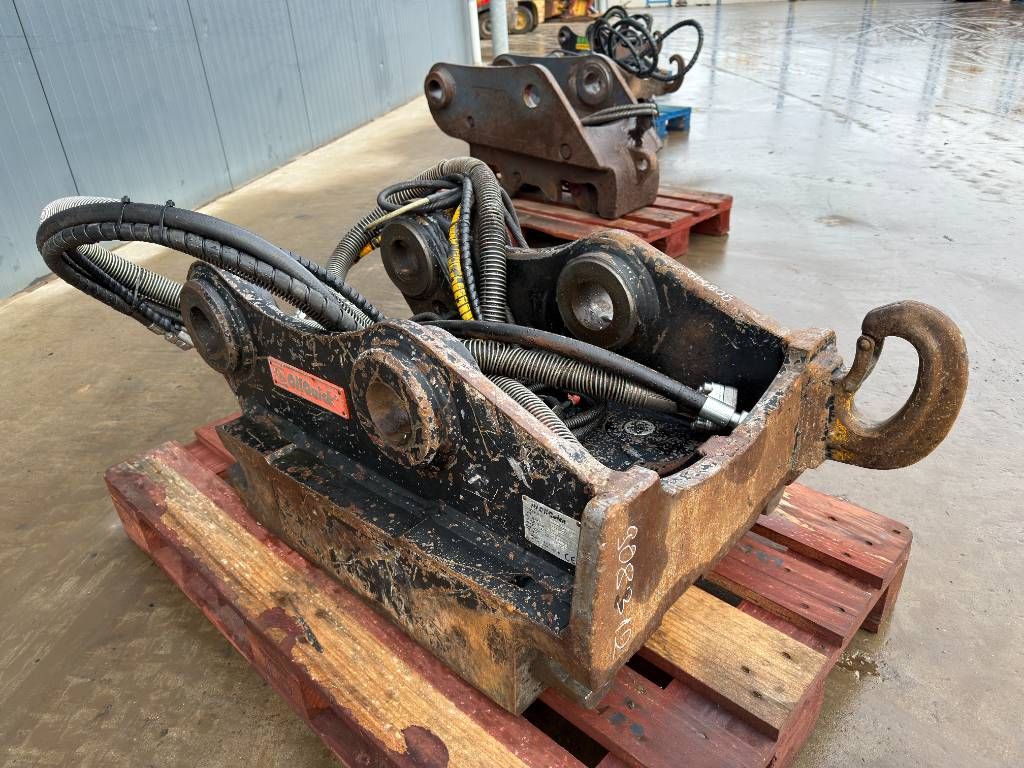 OilQuick OQ80 - M318D / M320F / M322D / 320D / 320E / 323D