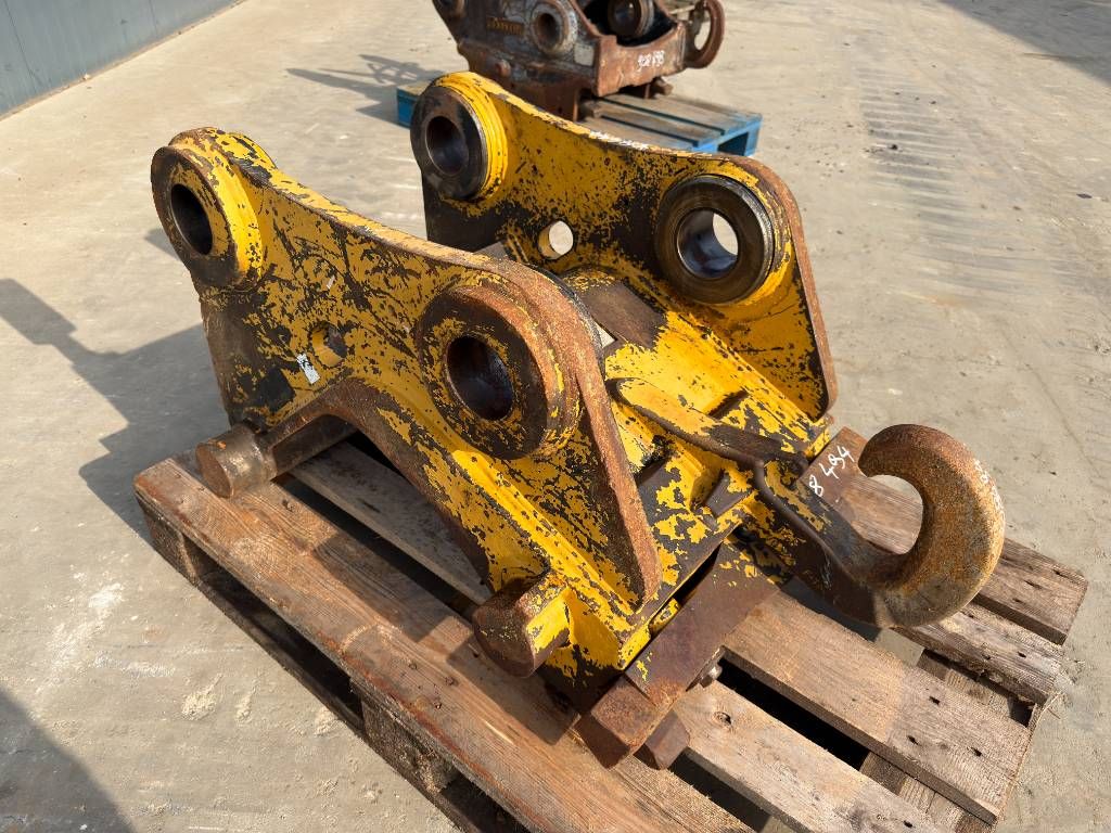 Verachtert CW45S - 325D / 329D / 329E / 329F / 330F