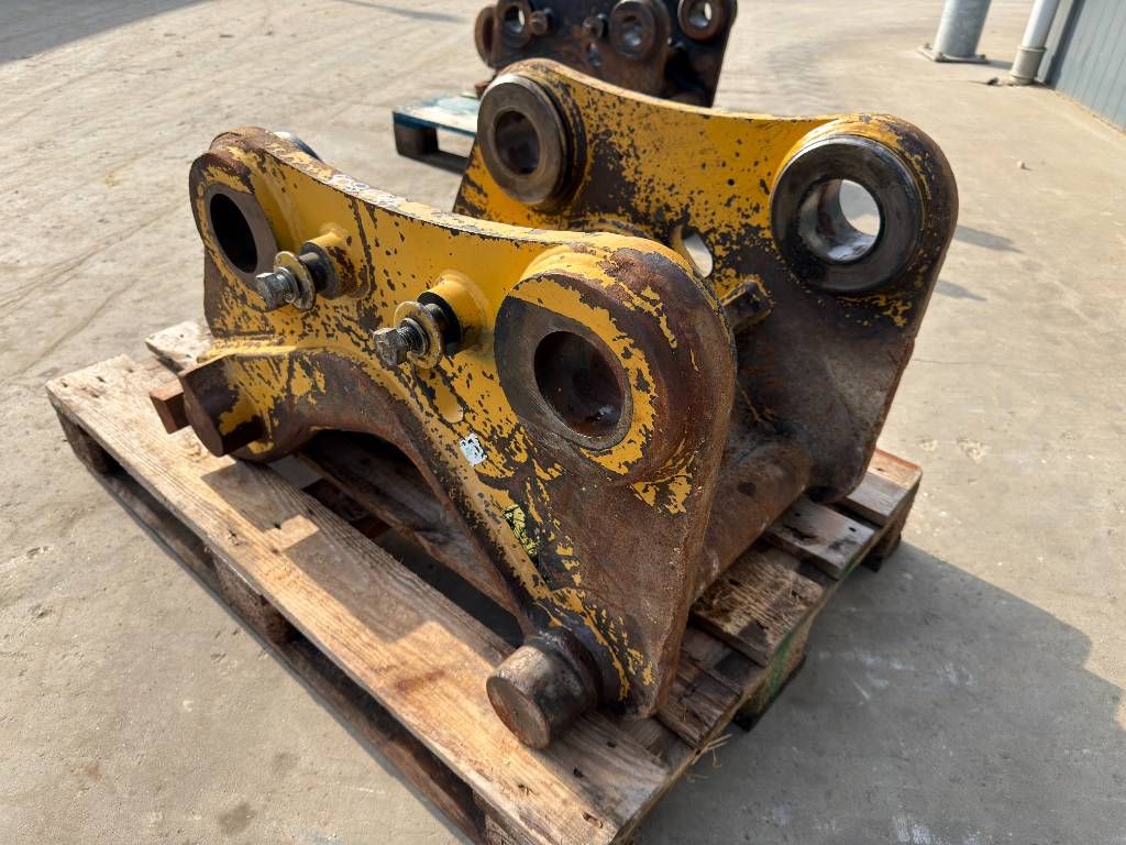 Verachtert CW45S - 325D / 329D / 329E / 329F / 330F