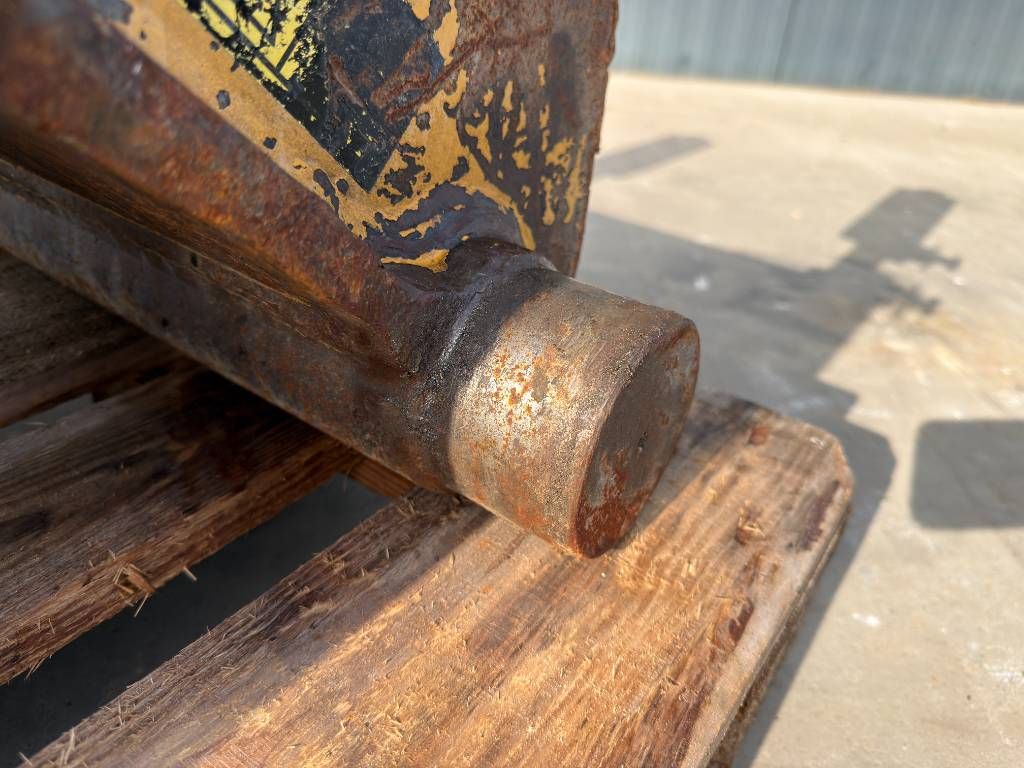 Verachtert CW45S - 325D / 329D / 329E / 329F / 330F