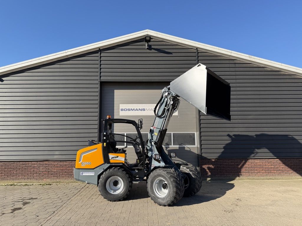 Giant G3500 TELE minishovel NIEUW €960 LEASE