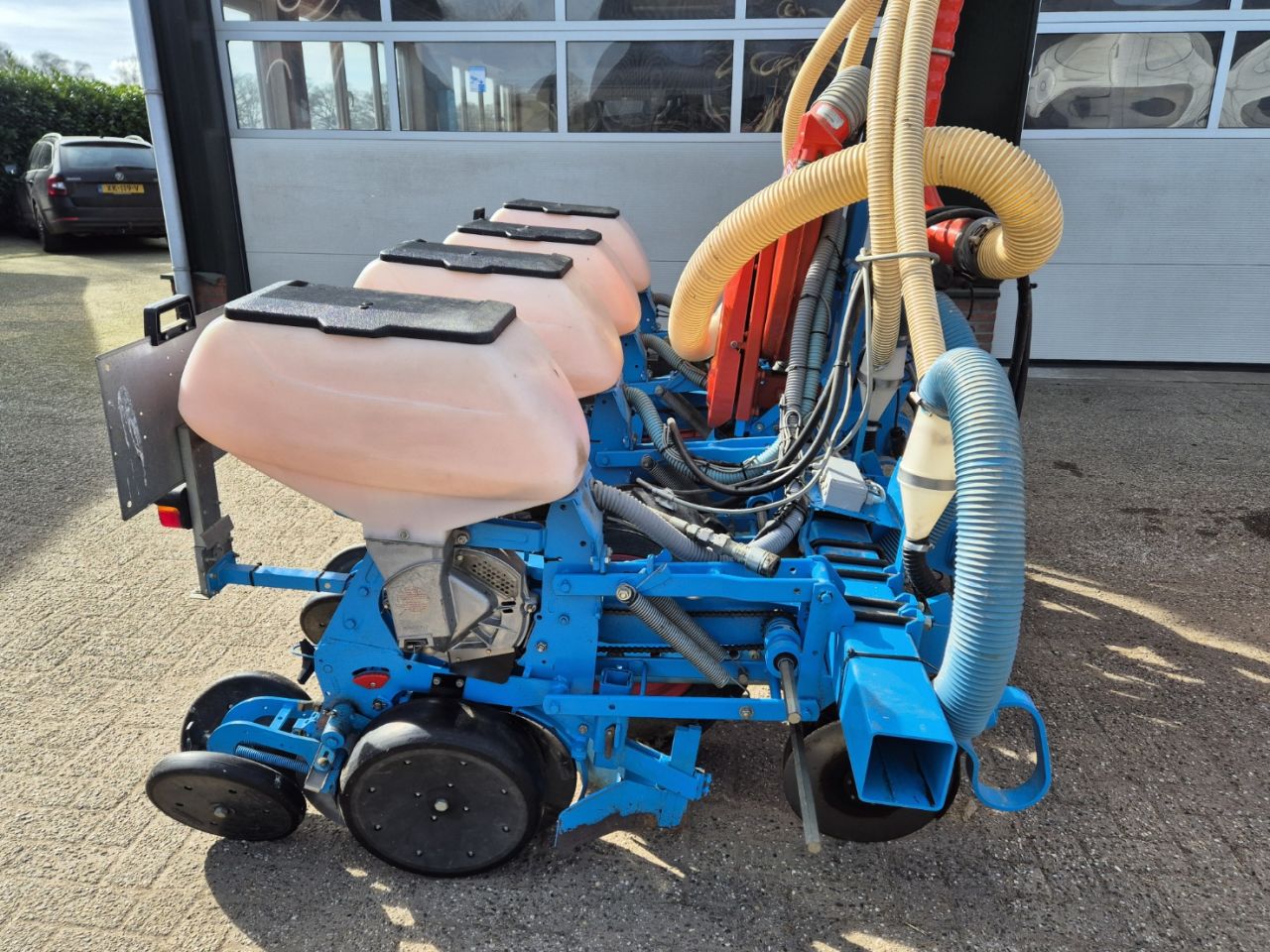 Monosem 4 rijige maiszaaier met fronttank set t.b.v. spitmachine