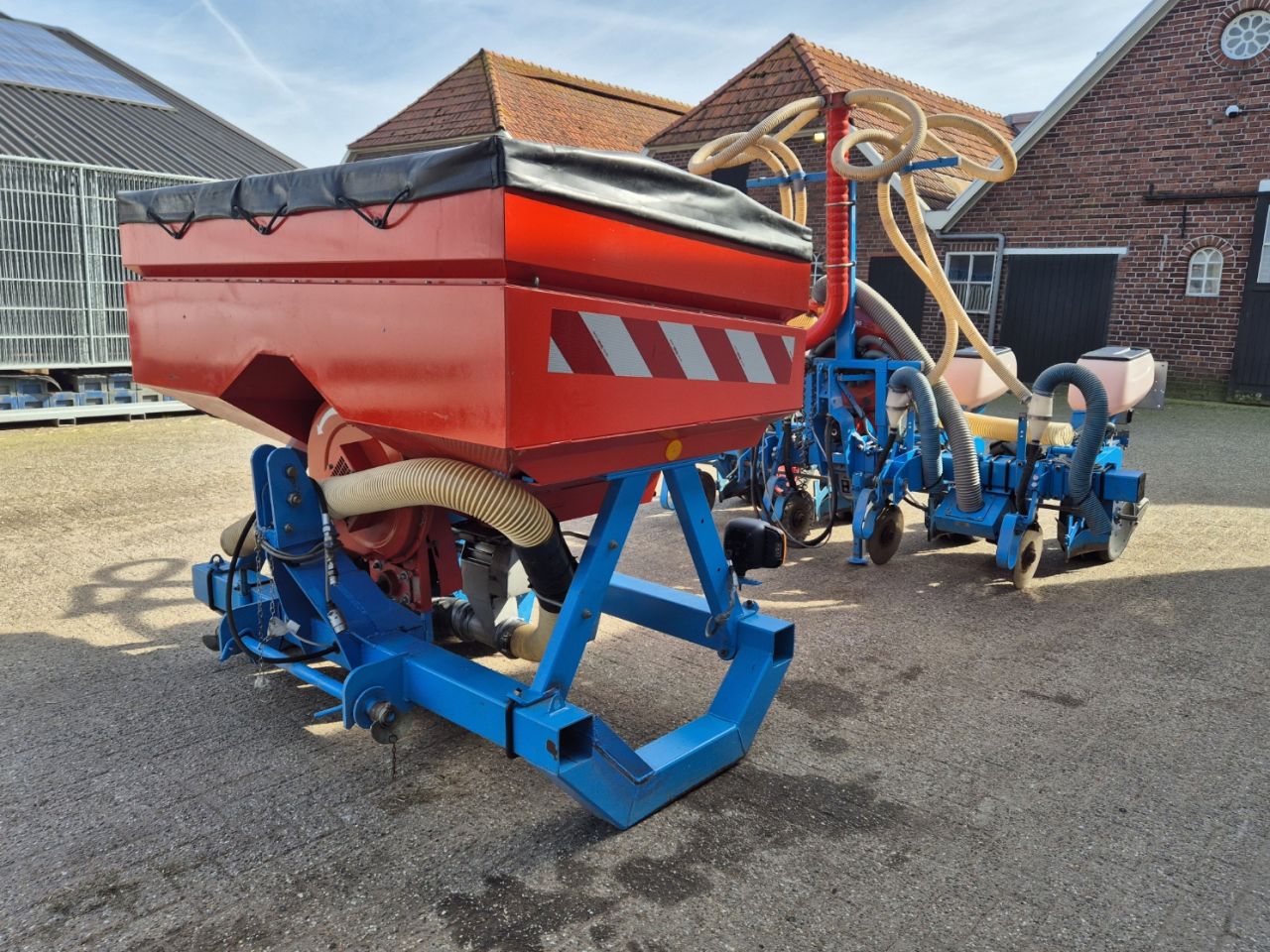 Monosem 4 rijige maiszaaier met fronttank set t.b.v. spitmachine