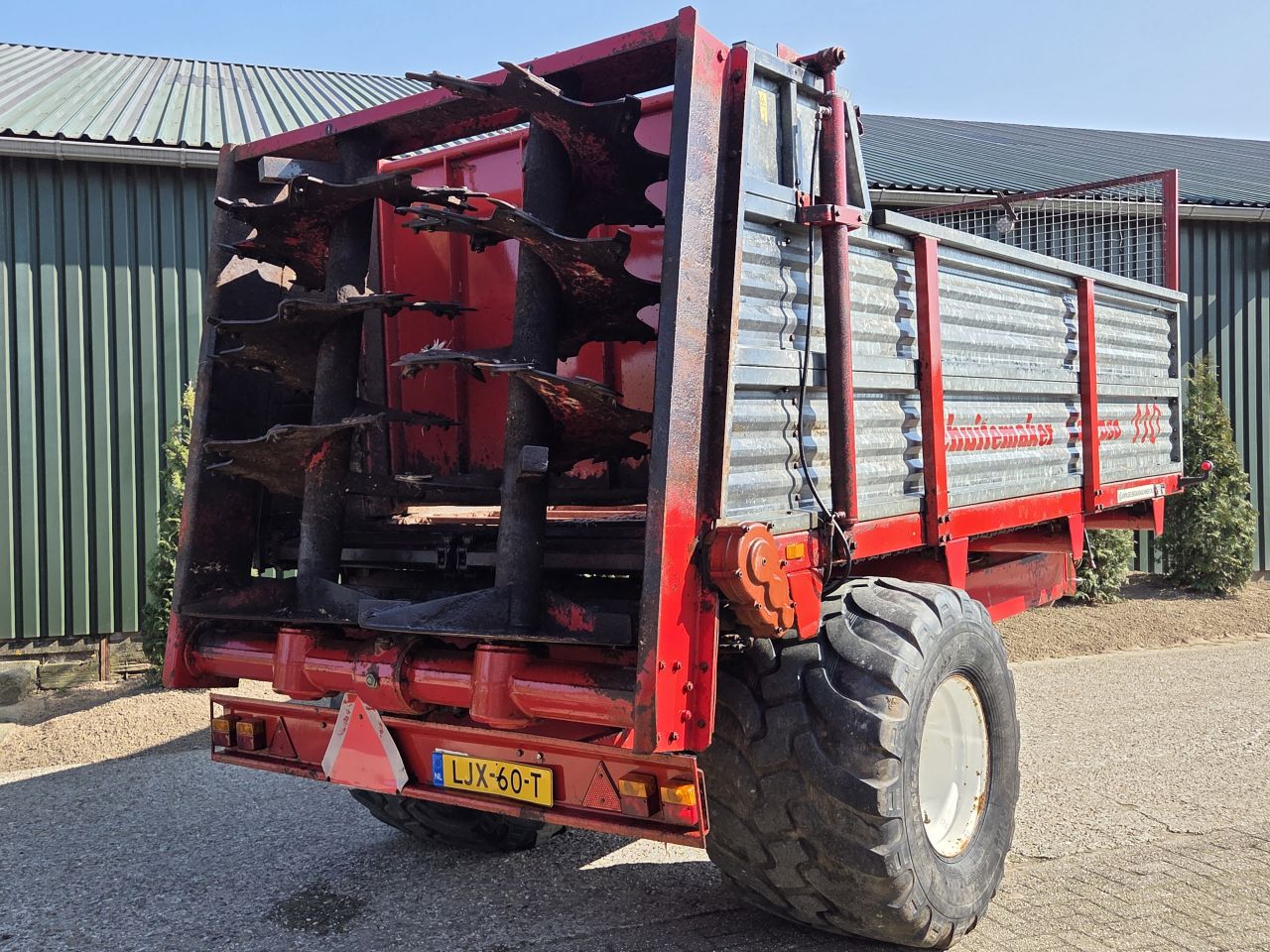 Schuitemaker Calypso 110 Meststrooier compost strooier stalmest