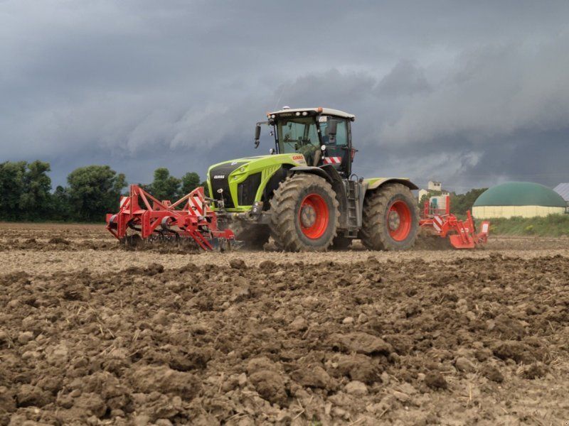 Claas XERION 4200 Trac VC RTK