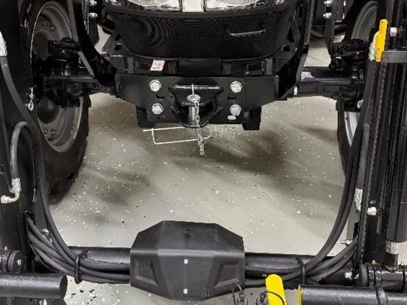 Case IH Farmall 75 A Med Quicke frontlæsser med Euroskifte, 3die funktio