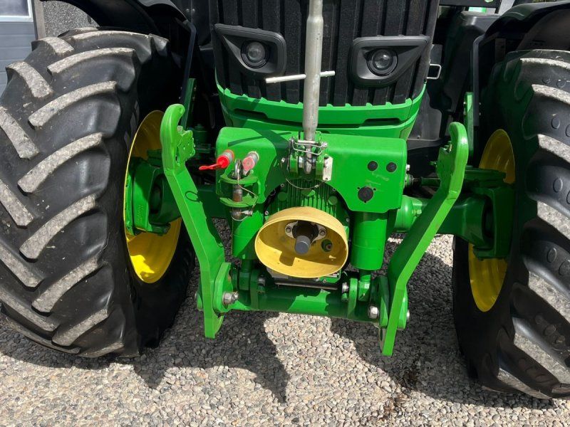 John Deere 6175R Med frontlift og frontPTO samt luft anlæg