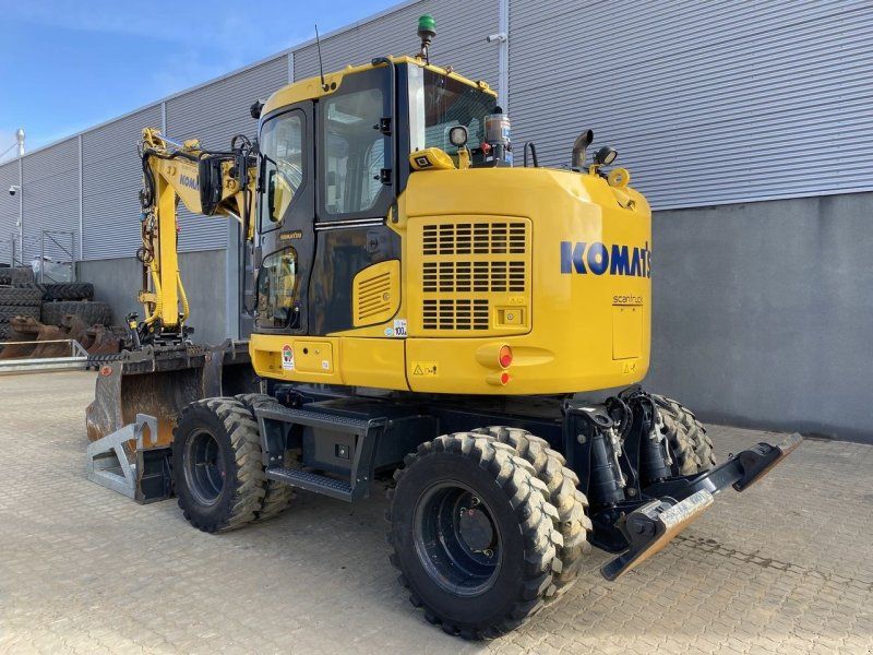 Komatsu PW118MR-11
