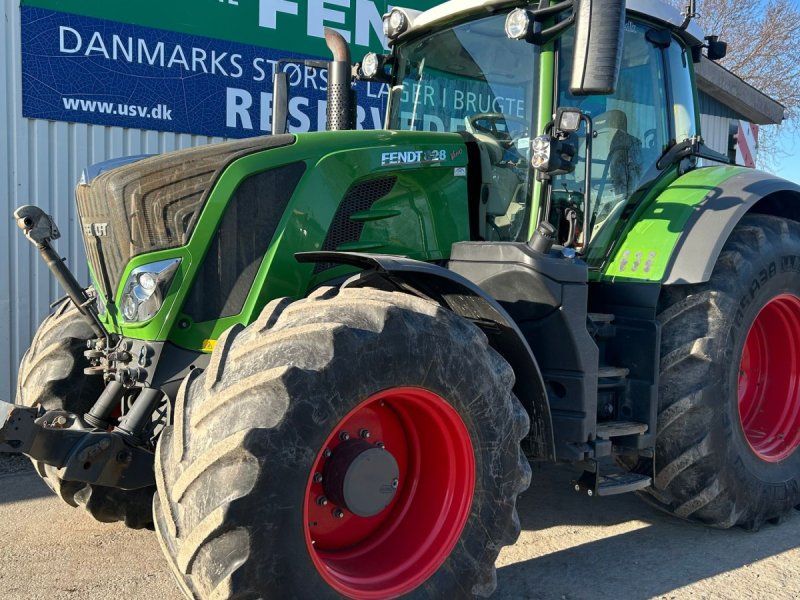 Fendt 828 Vario S4 Profi Plus