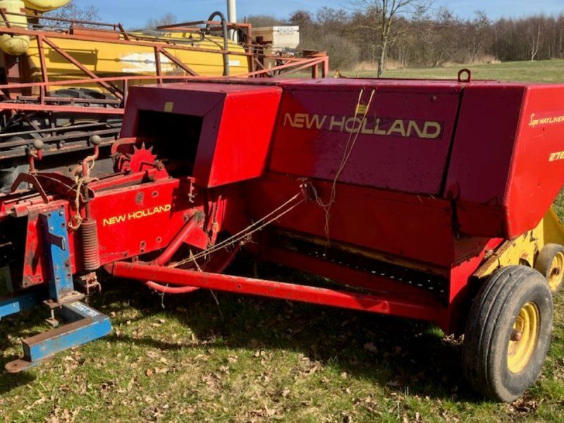 New Holland 276 småballepresser