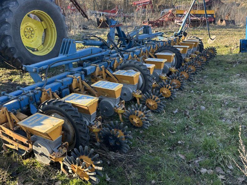 Kleine Unicorn 3, 12 rækket