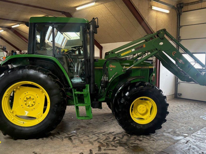 John Deere 6600 med Hauer POM S130 frontlæsser