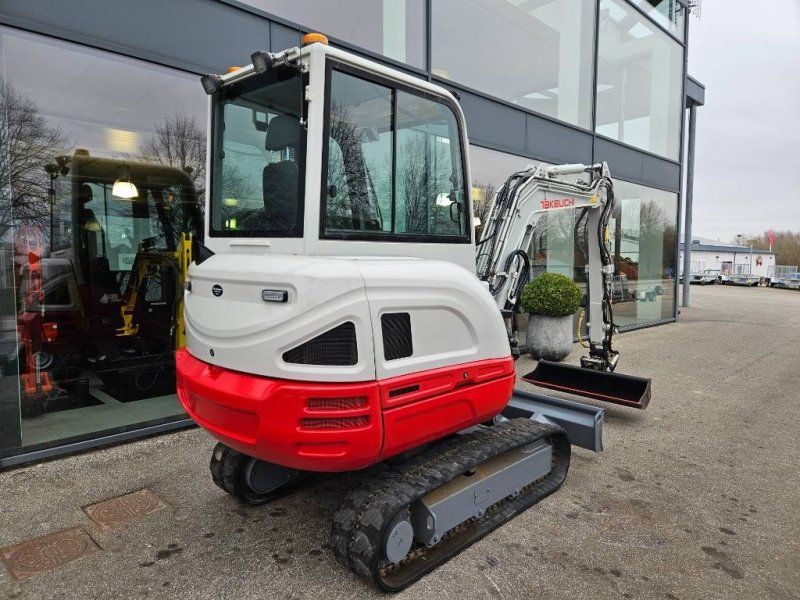 Takeuchi TB 230